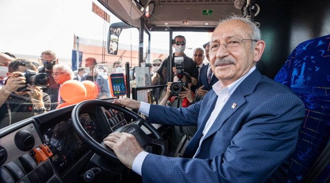 İzmir'in ulaşım filosuna 364 otobüs birden katıldı