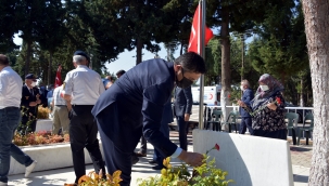 Aliağa'da 15 Temmuz Programı Şehitlik Ziyaretiyle Başladı