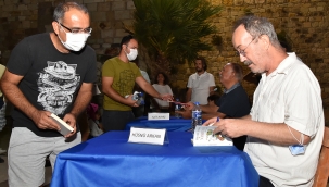 FOÇA KİTAP GÜNLERİ DEVAM EDİYOR