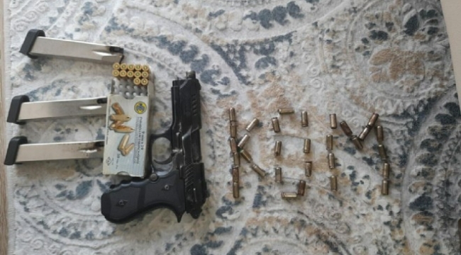 İzmir'de yasa dışı silah ticareti operasyonu 19 gözaltı