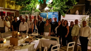 İZMİR EFES ROTARY'DE BAŞKAN VOLKAN ABUR