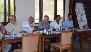 İzmir İl Tarım ve Orman Müdürü Mustafa Özen, Kınık'ta muhtarlarla buluştu