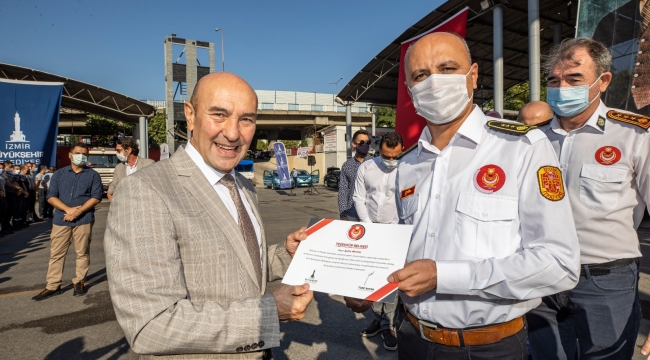 Soyer, yangın bölgesinden dönen belediye personelini ziyaret etti: