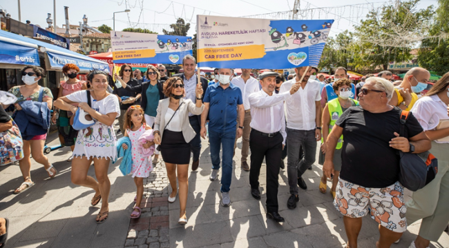 Başkan Soyer Avrupa Hareketlilik Haftası'nda İzmir'in karbon ayak izini azaltmak için yürüdü