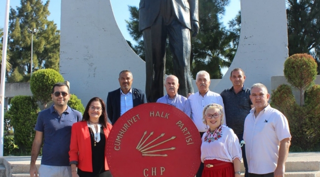 CHP Aliağa'dan çifte kutlama, Başkan Oğuzhan" İyi ki bağımsız ve özgürsün İzmir"