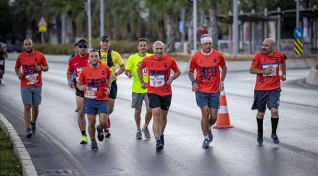 İzmir Yarı Maratonu'nda zafer Kenya ve Etiyopyalı atletlerin