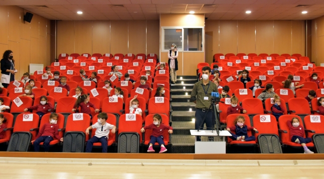 Aliağa Belediyesi'nden Öğrencilere Hayvan Sevgisi Semineri