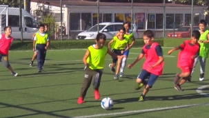 Aliağa'da Öğrencilerin Futbol Heyecanı Başladı.