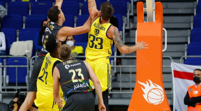 Fenerbahçe Beko: 71 - Aliağa Petkimspor: 63