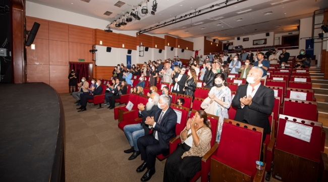 "Şeyh Bedreddin" filminin galası İzmir'de yapıldı