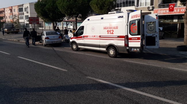 Aliağa'da Trafik Kazası:3 yaralı