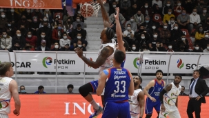 Aliağa Petkimspor : 82-92 Anadolu Efes