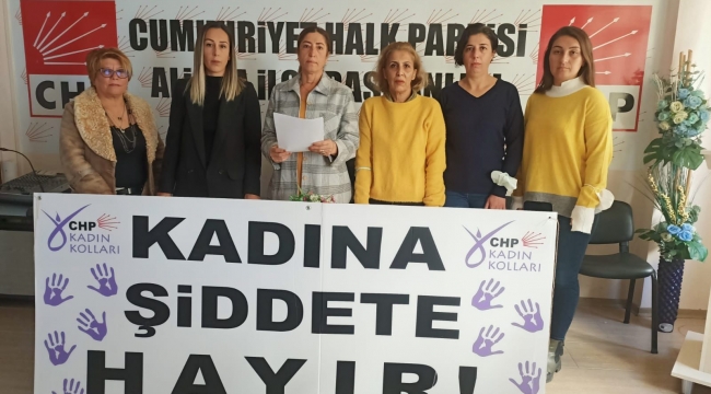 CHP Aliağa Kadın Kolları Şiddete 'Hayır' dedi