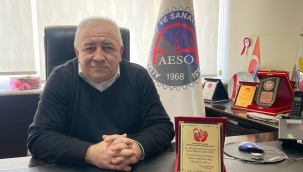 Başkan Berk: "Demokrası meydanındaki ürün satışları durduruldu"