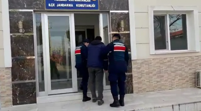 İzmir'de 4 PKK şüphelisi gözaltında