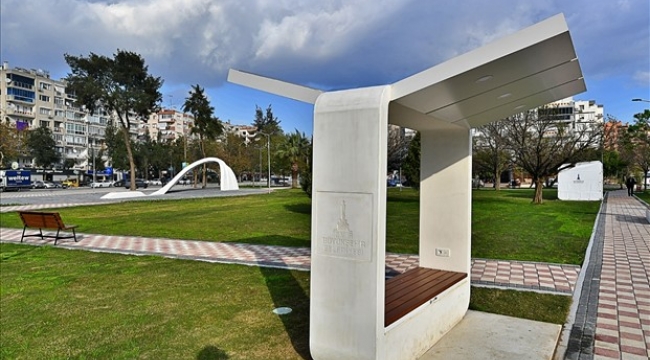 İzmir'deki parklar deprem toplanma alanı olarak düzenleniyor