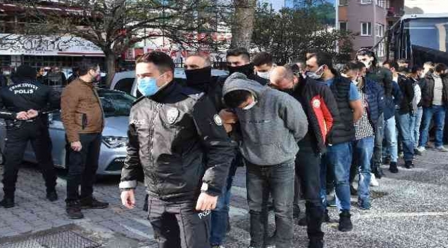 İzmir merkezli uyuşturucu operasyonunda 28 tutuklama