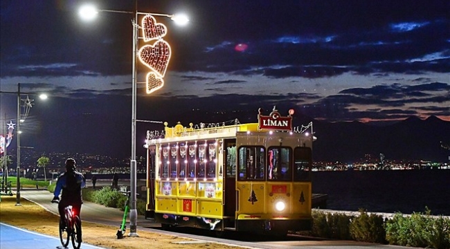 İzmir yeni yıla ışıl ışıl giriyor