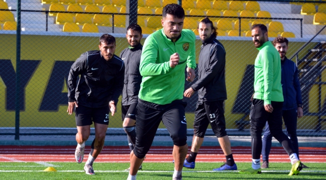Lider Aliağaspor FK, Torbalıspor'u Konuk Ediyor