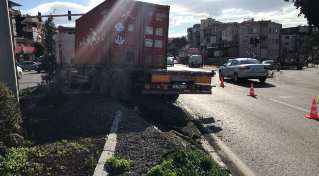 Aliağa'da Trafik Kazası:1 Yaralı 