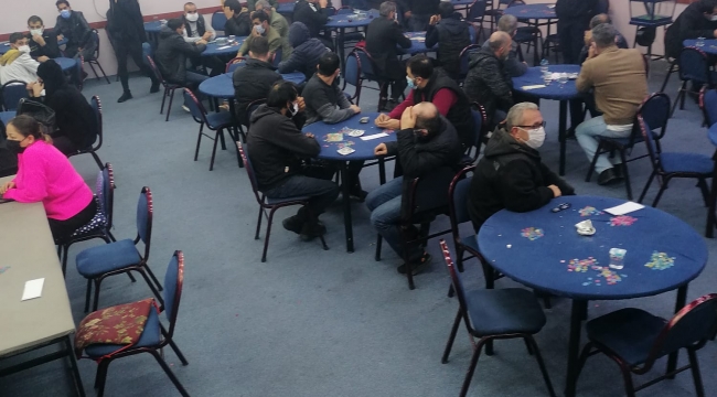 İzmir'de jandarmadan kumar oynayanlara suçüstü 