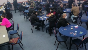 İzmir'de jandarmadan kumar oynayanlara suçüstü