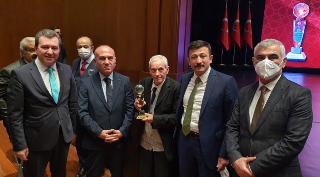 Son Karatabak Bergamalı İsmail Araç'a Cumhurbaşkanı Erdoğan'dan ödül
