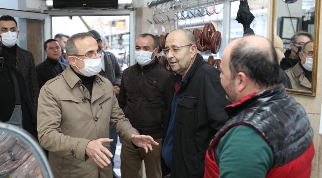 AK Parti İzmir İl Başkanı Kerem Ali Sürekli; "İzmir'in kuzeyi üvey evlat mı?"