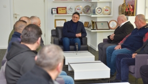 Aliağa Esnaf Odası Yönetiminden Başkan Serkan Acar'a Ziyaret 