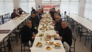 DİSK EMEKLİ SEN Aliağa Şubesi Kahvaltıda Basınla Bir Araya Geldi