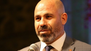 İzmir'in Tanınmış Gazeteci Ve Televizyoncularından Mithat Umutoğulları'ndan Çarpıcı Aliağa Yorumu