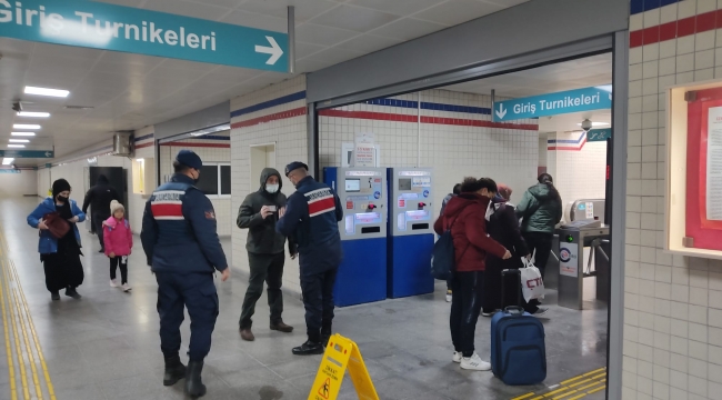 Jandarma'dan yolcu trenlerinde huzur ve güven denetimini