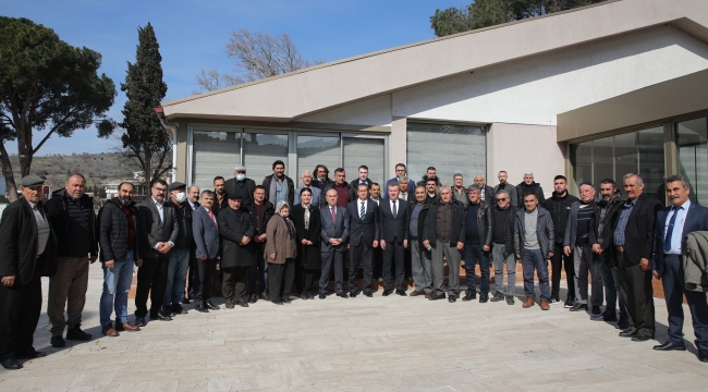 Alevi vatandaşlar için Bergama'da geniş katılımlı toplantı