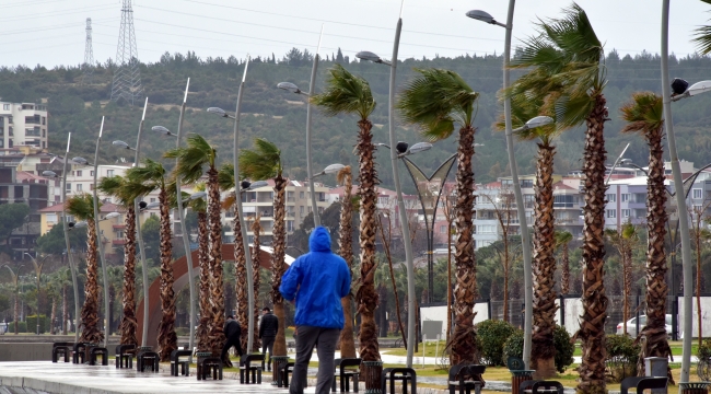 Meteorolojiden Aliağa İçin Fırtına ve Zirai Don Uyarısı