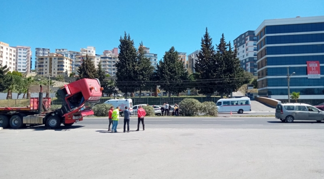 Aliağa 'da Anne ve kızına otomobil çarptı