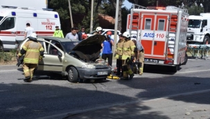 Aliağa'da Trafik Kazası :4 Yaralı