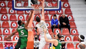 Aliağa Petkimspor: 70- Frutti Extra Bursaspo : 68