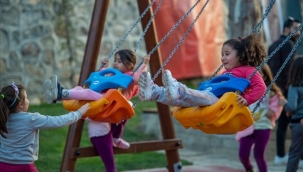 Başkan Soyer Lale Mahallesi'nin çehresini değiştiren parkın açılışını yaptı