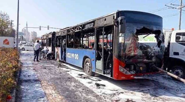 Belediye otobüsü alevlere teslim oldu