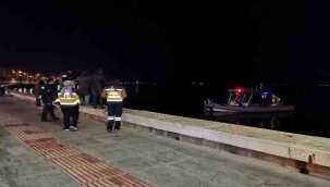 İzmir'de denizde erkek cesedi bulundu