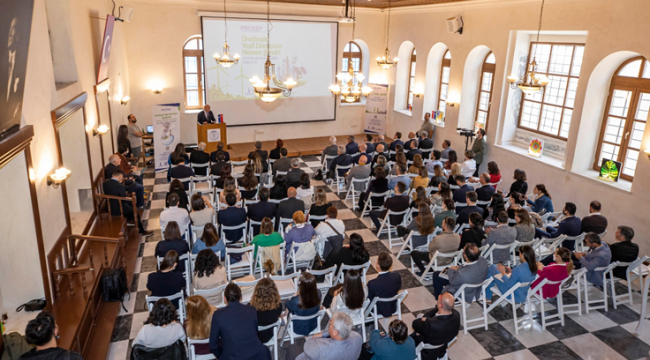 İzmir'in profesyonelleri için sürdürülebilirlik programı başladı