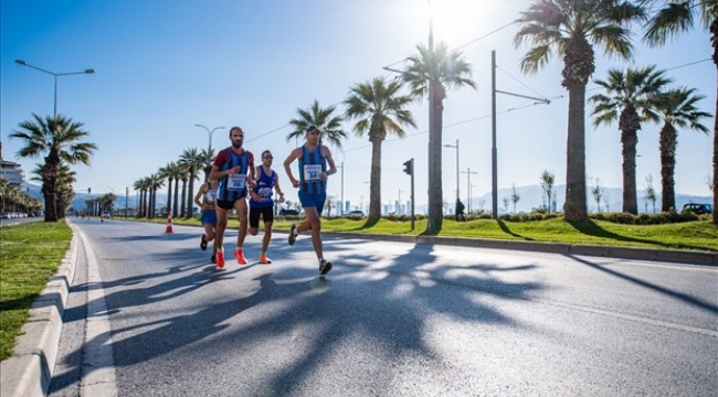 Maraton İzmir farkındalık yaratmaya koşuyor