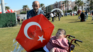 Aliağa 'da  'Harika Kalpler'  Uçurtma  Şenliği