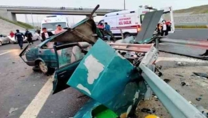 Menemen 'de feci kaza: 2 ölü, 3 yaralı