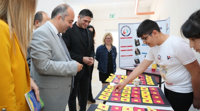 Şehit Murat Coşkun Ortaokulu'nda Bilim Fuarı Açıldı