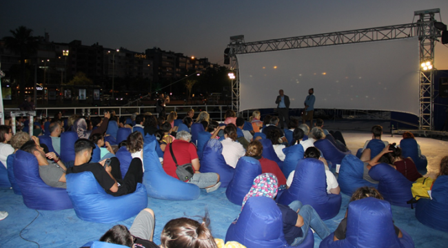 2. İzmir Uluslararası Film ve Müzik Festivali'nde Marc Collin rüzgarı esti