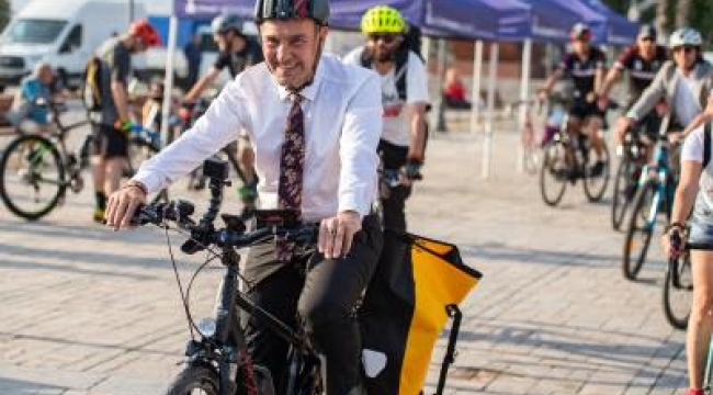 Başkan Soyer'den bisikletli ulaşım çağrısı