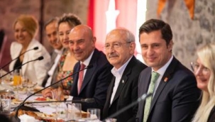 Kılıçdaroğlu Acil Çözüm Projesi uygulanan mahalle muhtarlarıyla buluştu