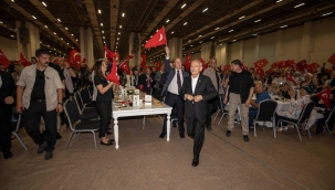 Kılıçdaroğlu İzmir'de Balkan ve Rumeli göçmenleriyle buluştu