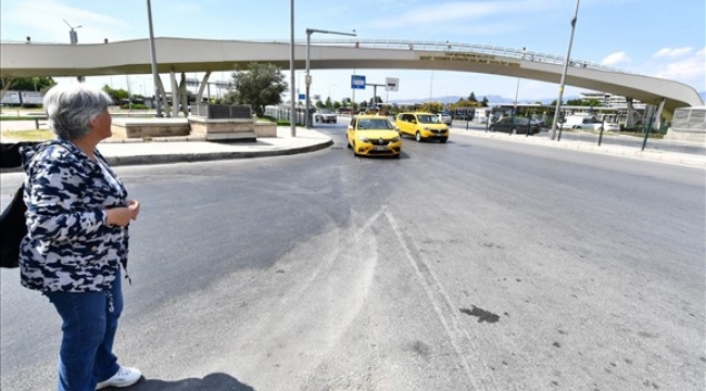 Konak'taki üst geçide Şehit Teğmen Dolunay'ın ismi verildi